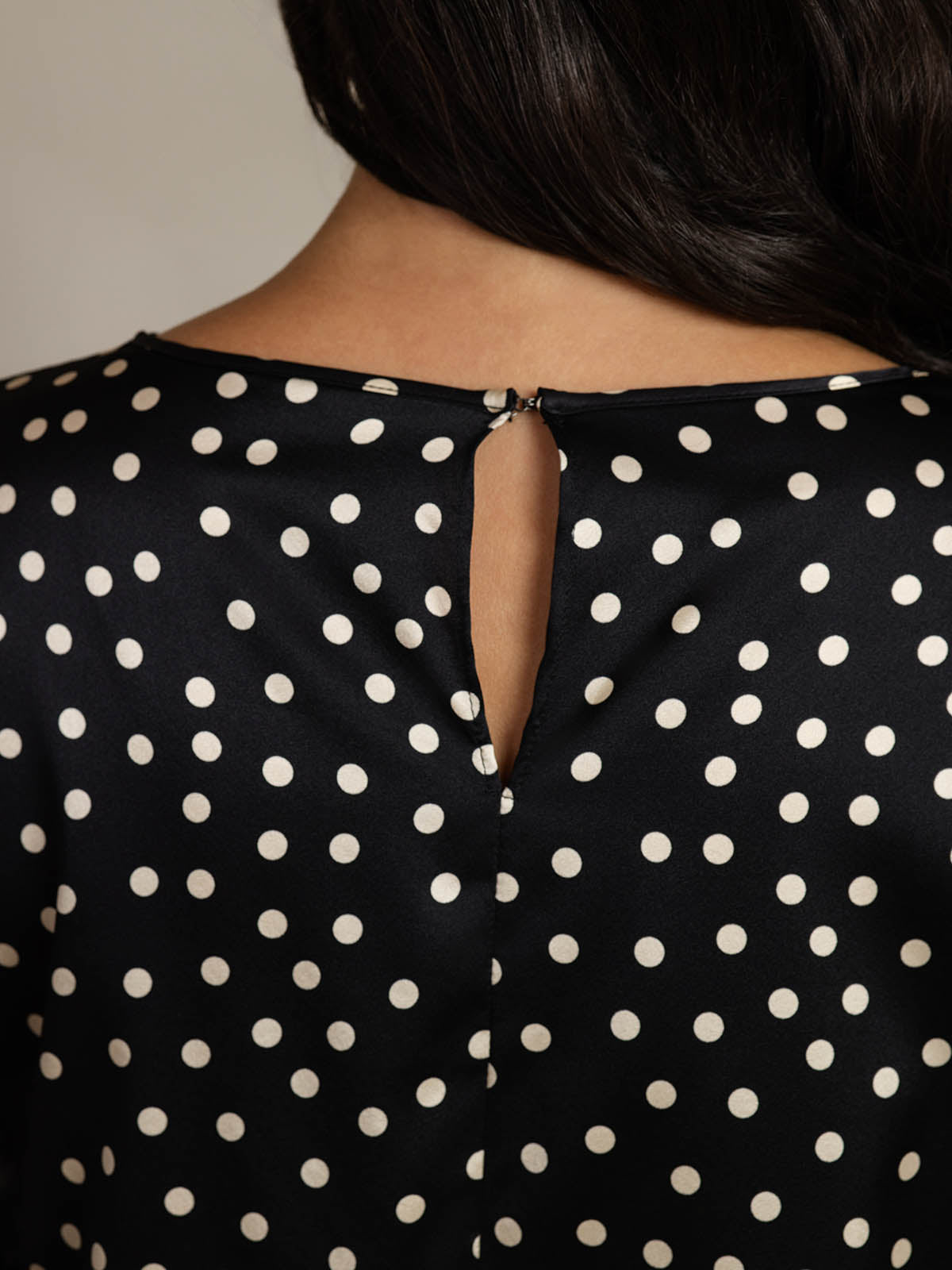 [Polka Dot] SilkSilky-UK 19Momme Silk Round Neck Women's T-Shirt 005