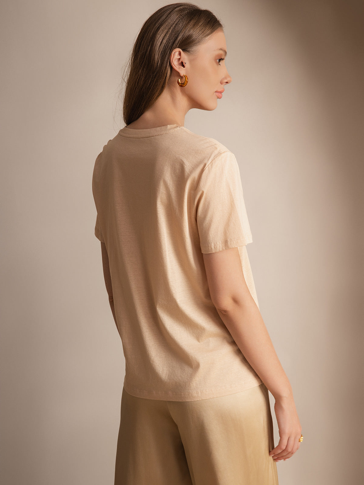 [Beige] SilkSilky-UK Silk Knitted Short Sleeve Round Neck Women's T-Shirt 002