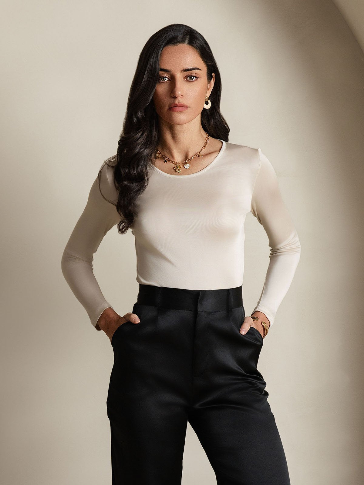 [Beige] SilkSilky-UK Silk Long Sleeve Round Neck Women's T-Shirt 004