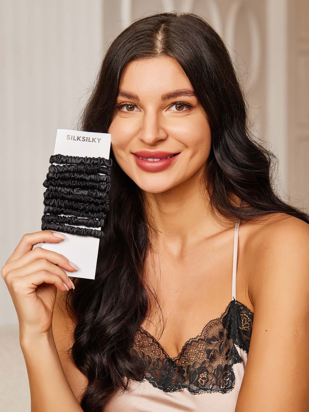 [Black] SilkSilky-UK 19Momme Pure Silk Scrunchie 003