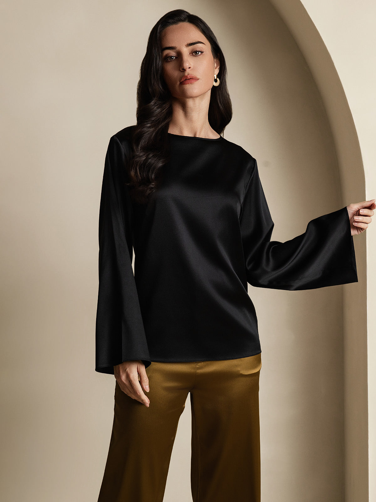 [Black] SilkSilky-UK 19Momme Silk Long Sleeve Round Neck Women's T-Shirt 001