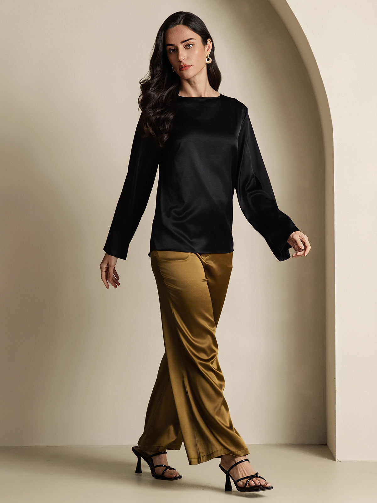 [Black] SilkSilky-UK 19Momme Silk Long Sleeve Round Neck Women's T-Shirt 008