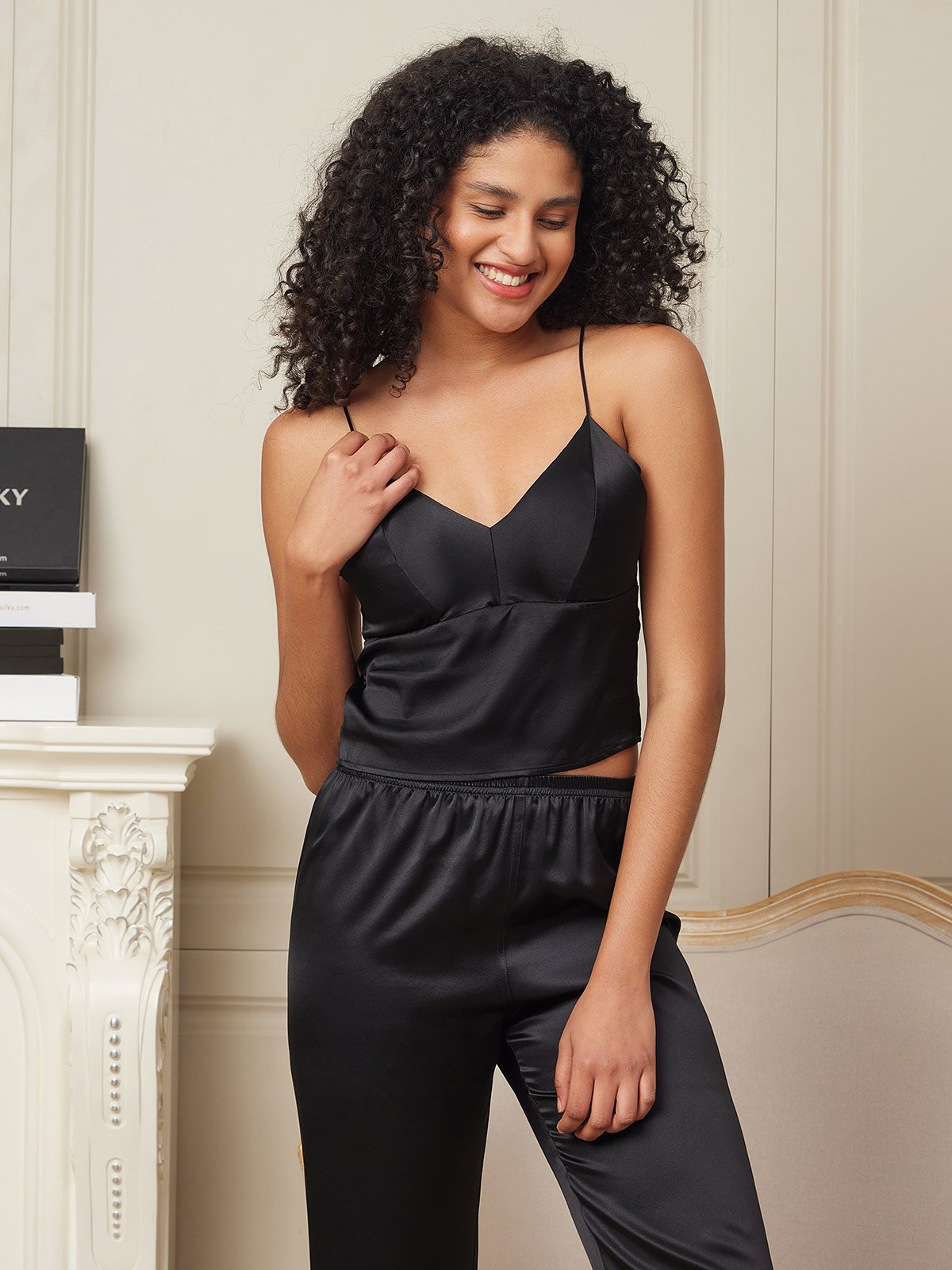 [Black] SilkSilky-UK Pure Silk V Neck Camisole 002