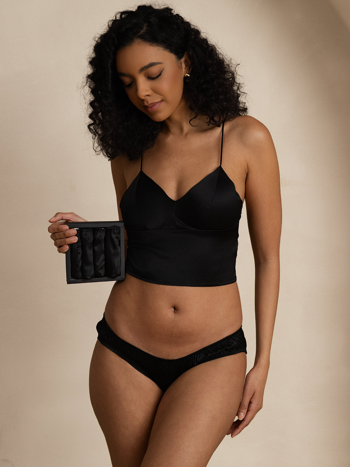 [Black] SilkSilky-UK Silk Knitted Panty 004