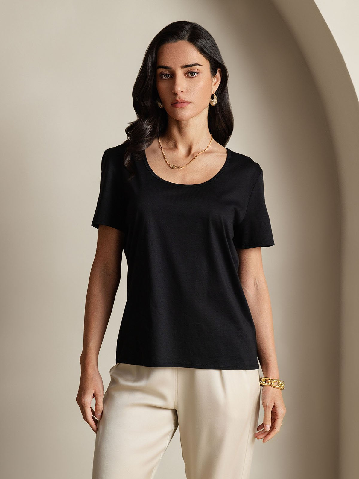 [Black] SilkSilky-UK Silk Short Sleeve U Neck Women's T-Shirt 001
