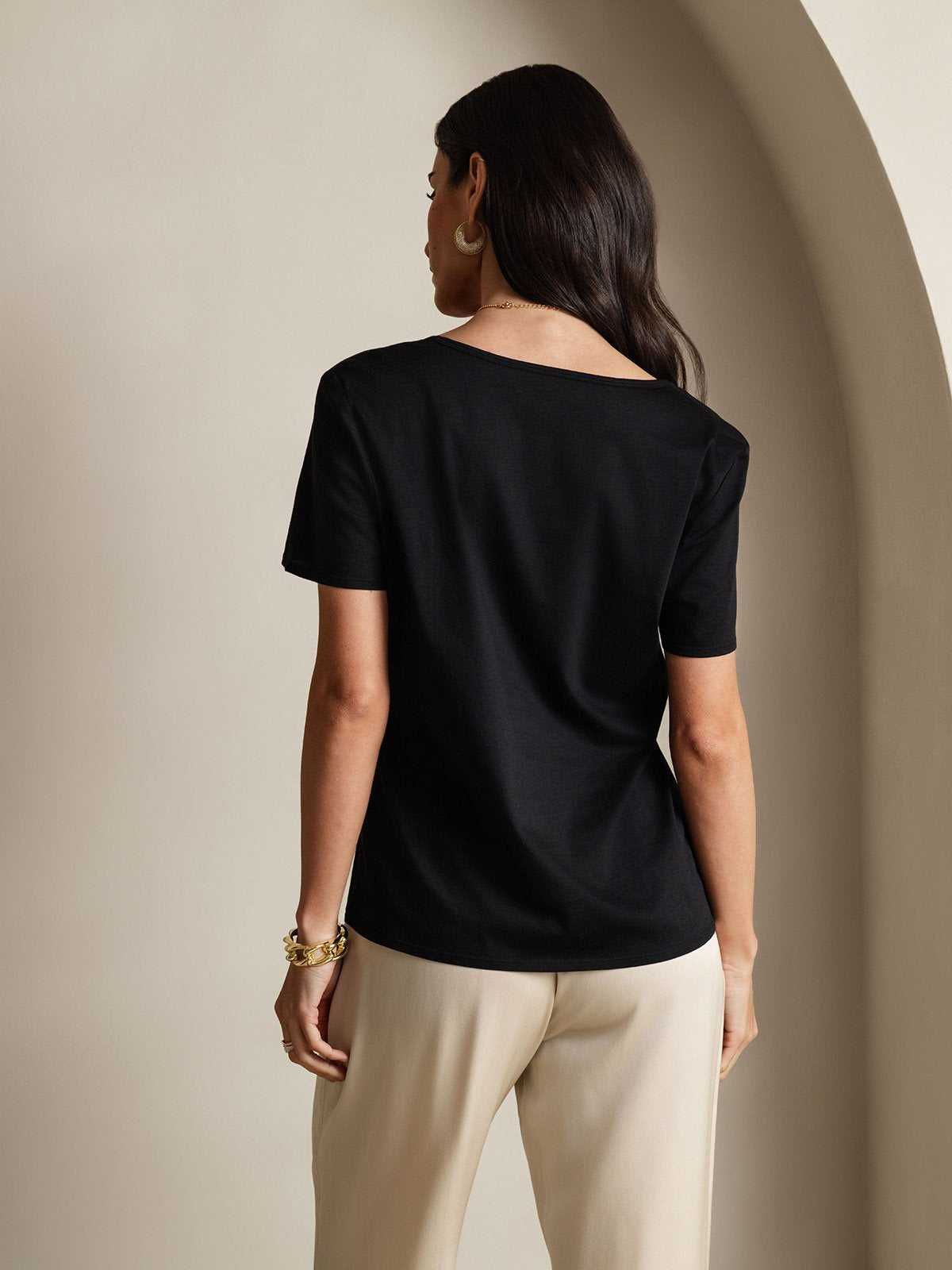 [Black] SilkSilky-UK Silk Short Sleeve U Neck Women's T-Shirt 002