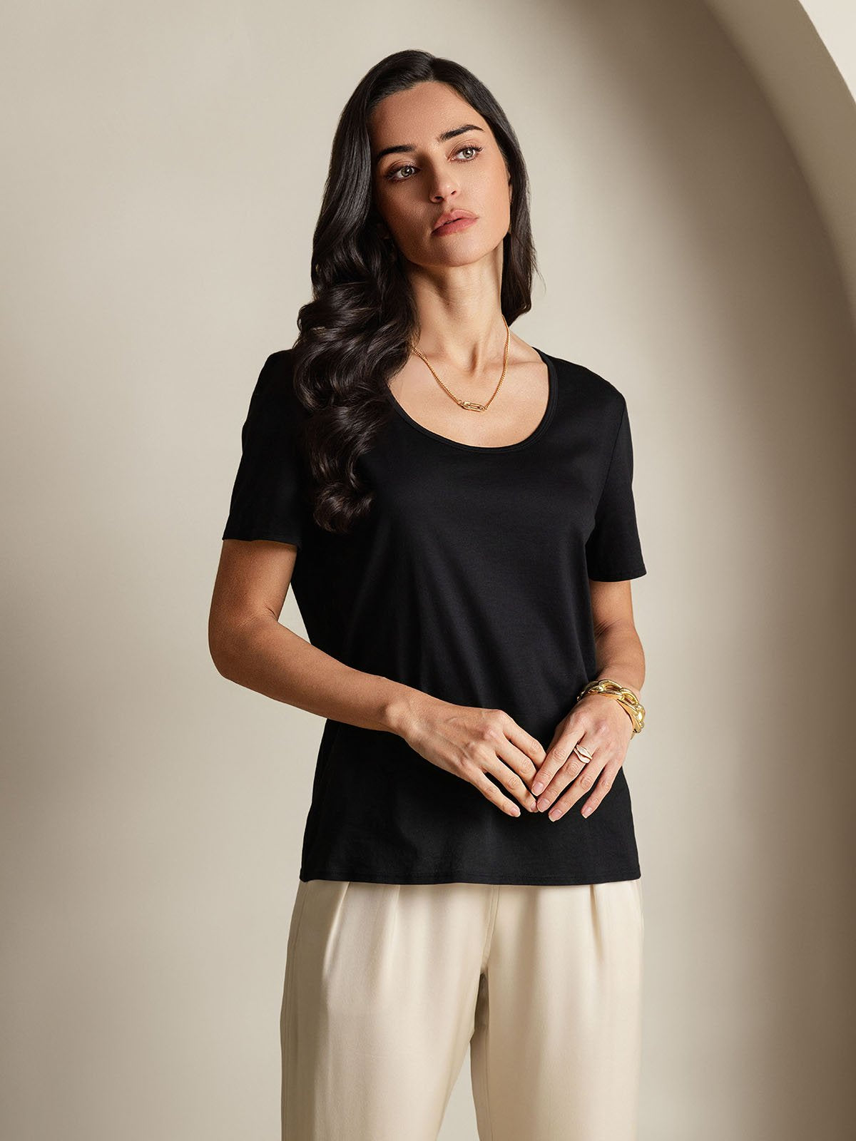 [Black] SilkSilky-UK Silk Short Sleeve U Neck Women's T-Shirt 006