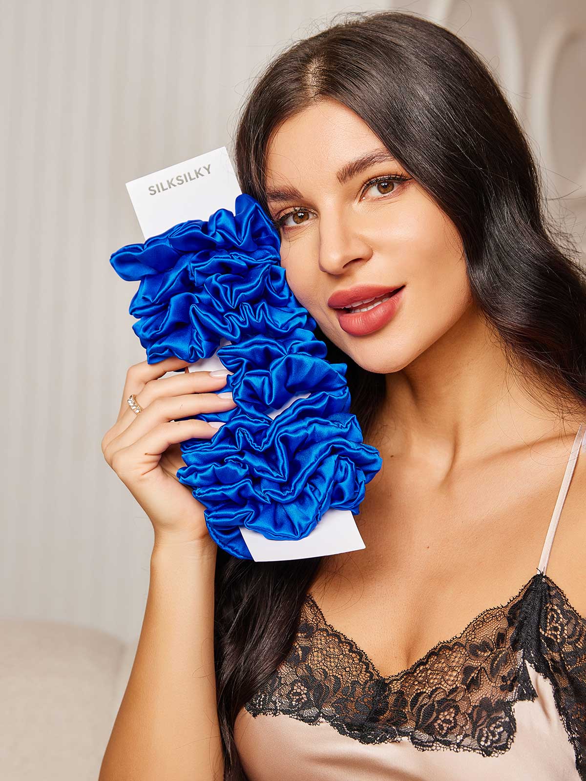 [Blue] SilkSilky-UK 19Momme Pure Silk Scrunchie 001