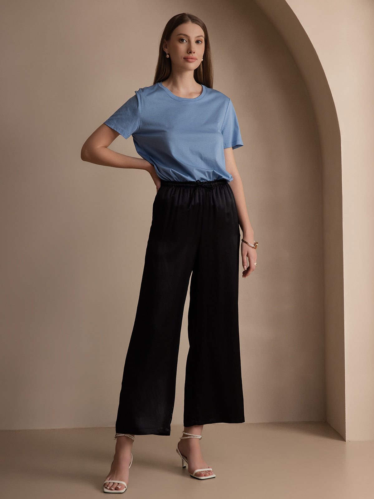 [Blue] SilkSilky-UK Silk Knitted Round Neck Women's T-Shirt 003