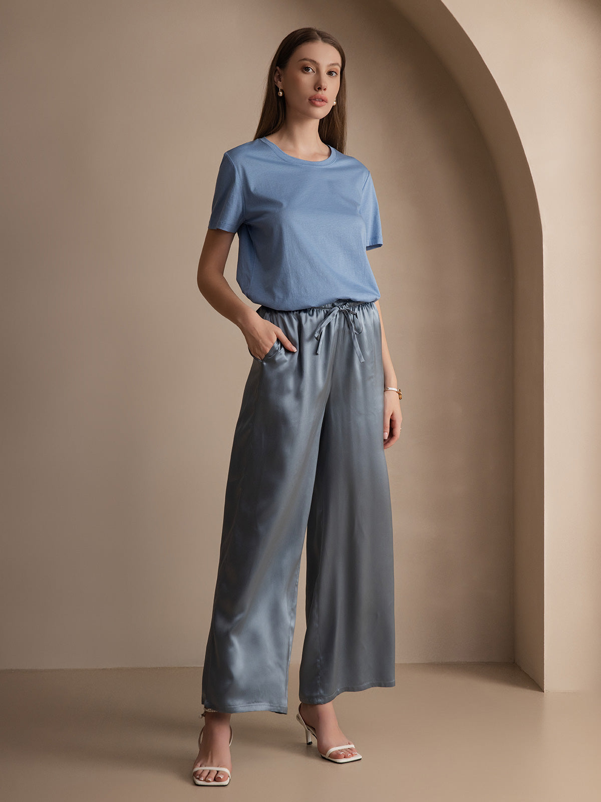 [Blue] SilkSilky-UK Silk Knitted Round Neck Women's T-Shirt 006