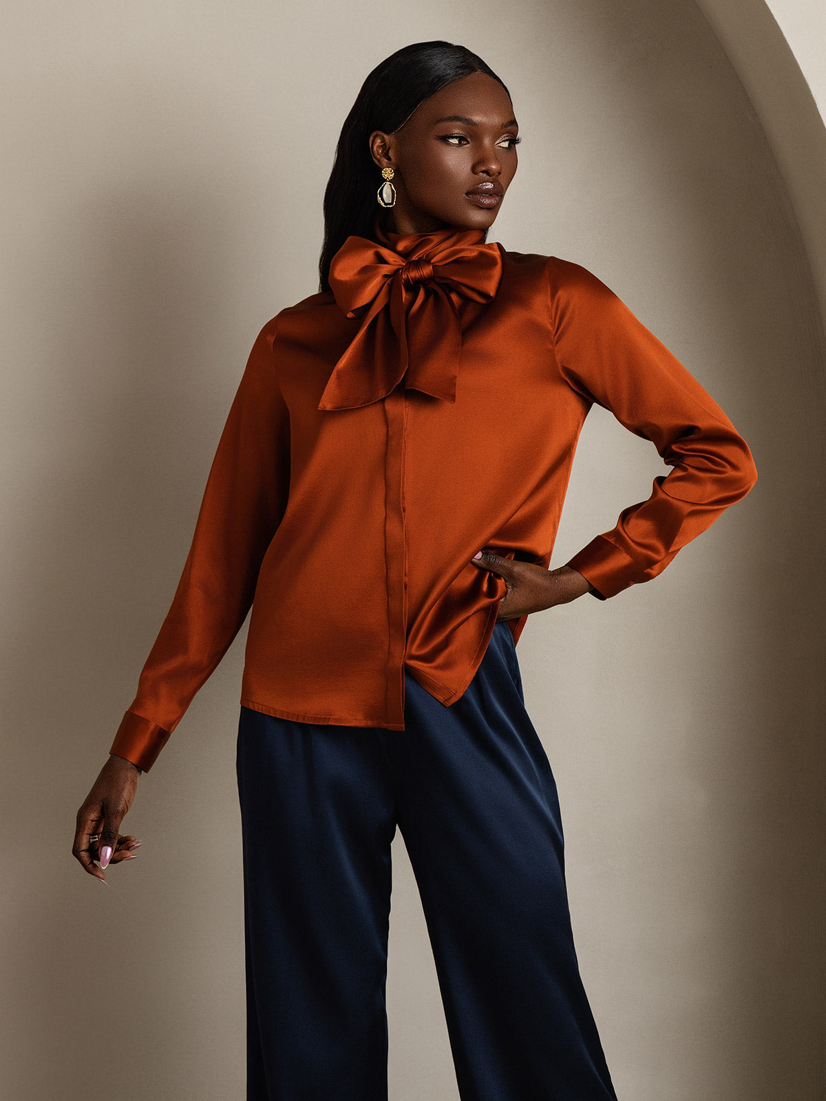 [Caramel] SilkSilky-UK 19Momme Silk Long Sleeve Tie Neck Blouse 005