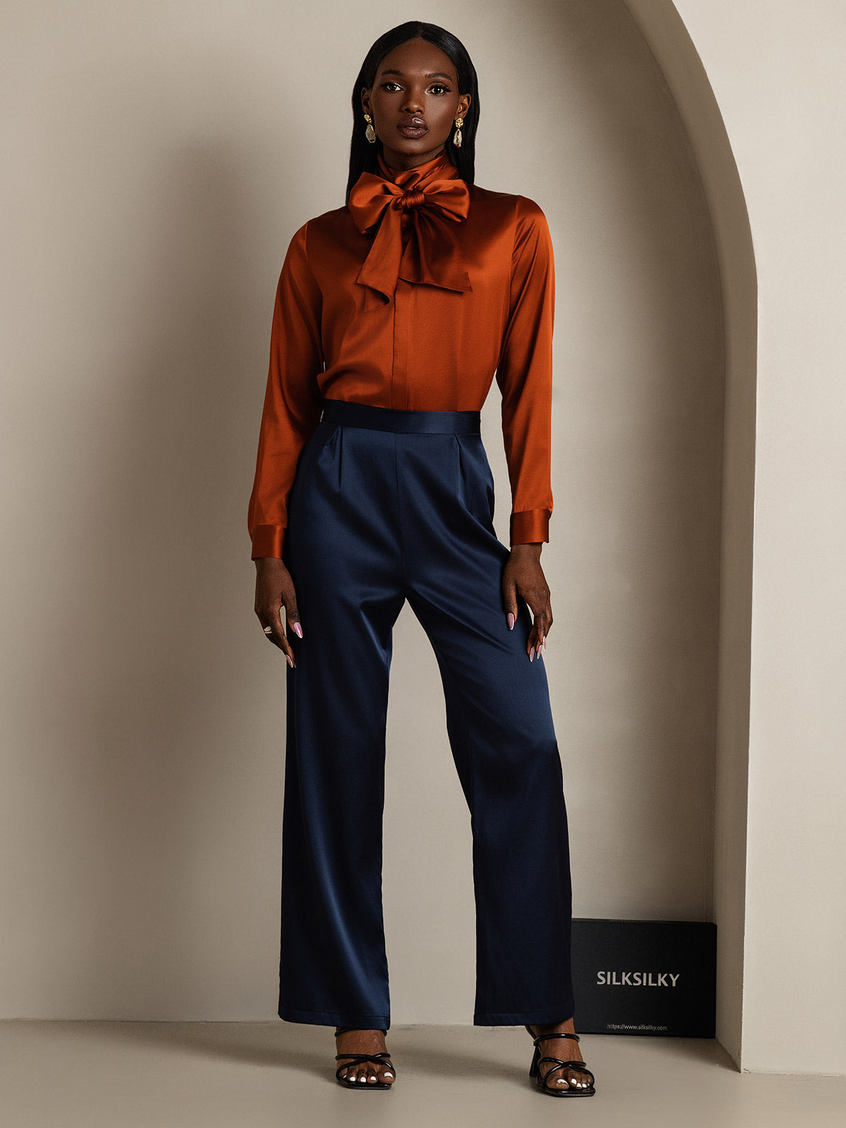 [Caramel] SilkSilky-UK 19Momme Silk Long Sleeve Tie Neck Blouse 006