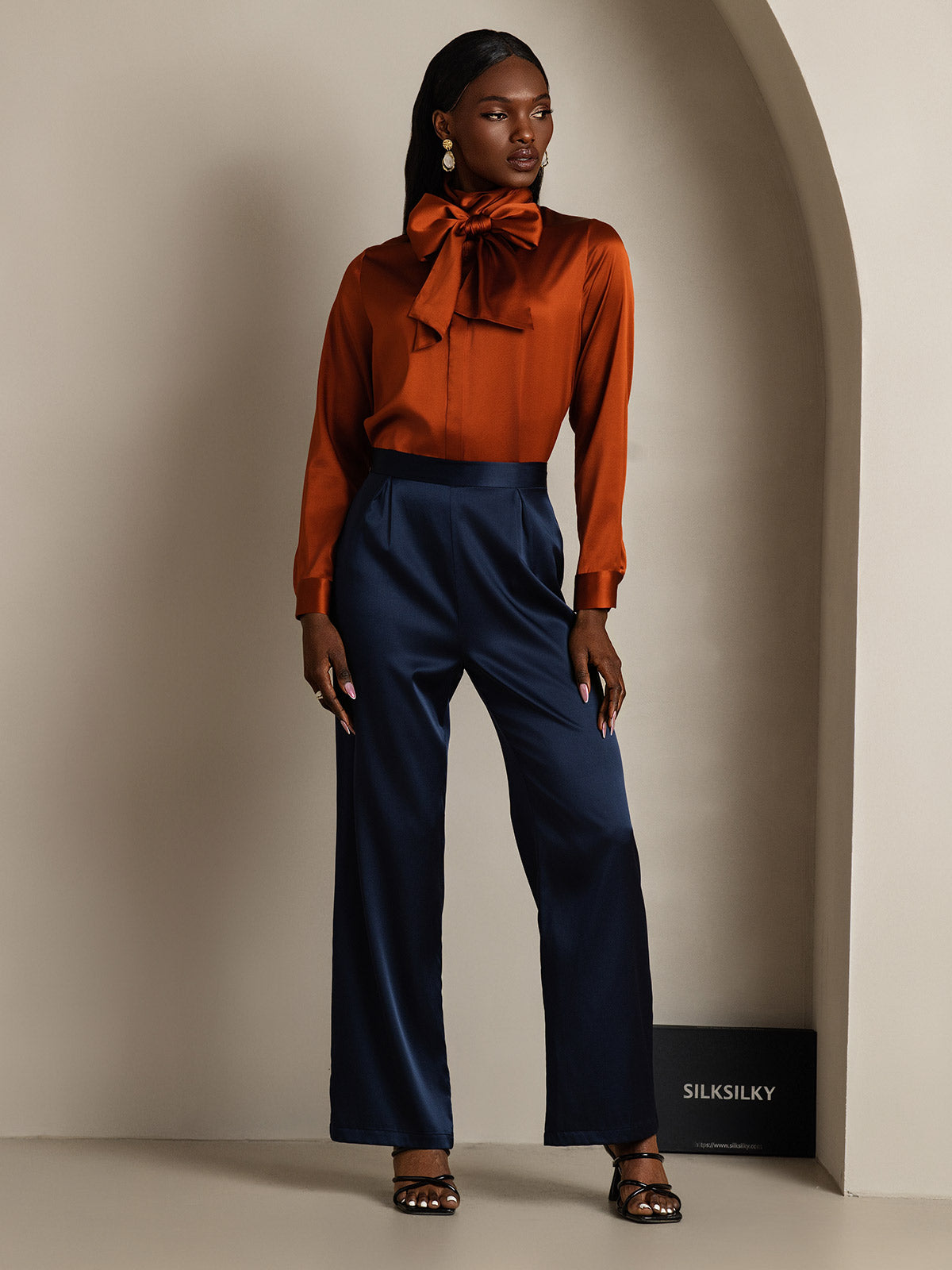 [Caramel] SilkSilky-UK 19Momme Silk Long Sleeve Tie Neck Blouse 009