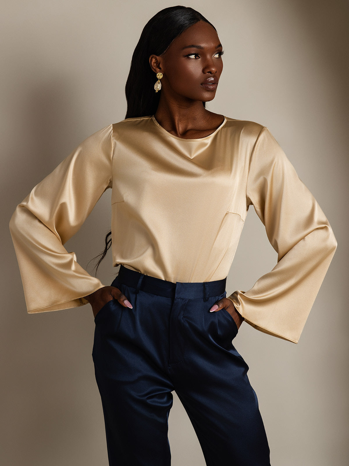 [Champagne] SilkSilky-UK 19Momme Silk Long Sleeve Round Neck Women's T-Shirt 003