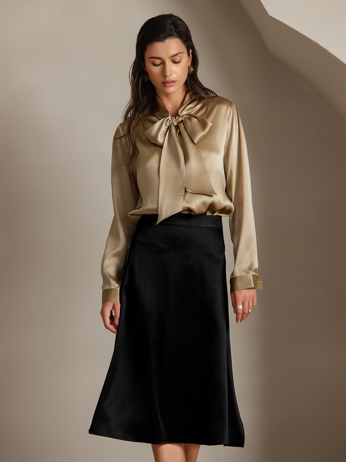 [Champagne] SilkSilky-UK 19Momme Silk Long Sleeve Tie Neck Women's Shirt 004