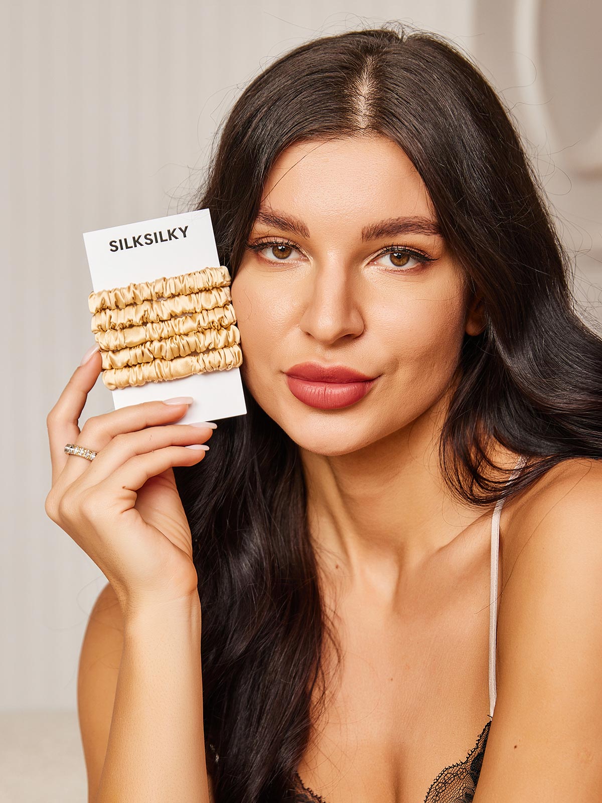 [Champagne] SilkSilky-UK Scrunchie 003