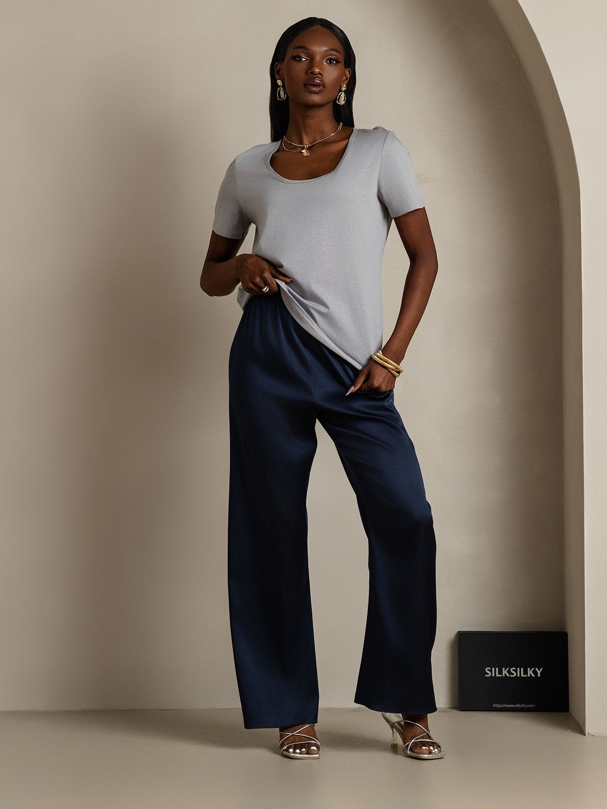 [Gray] SilkSilky-UK Silk Short Sleeve U Neck Women's T-Shirt 005