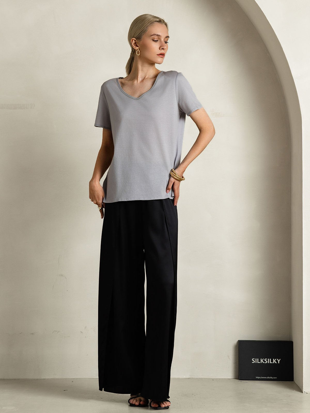 [Gray] SilkSilky-UK Silk Short Sleeve V Neck Women's T-Shirt 008