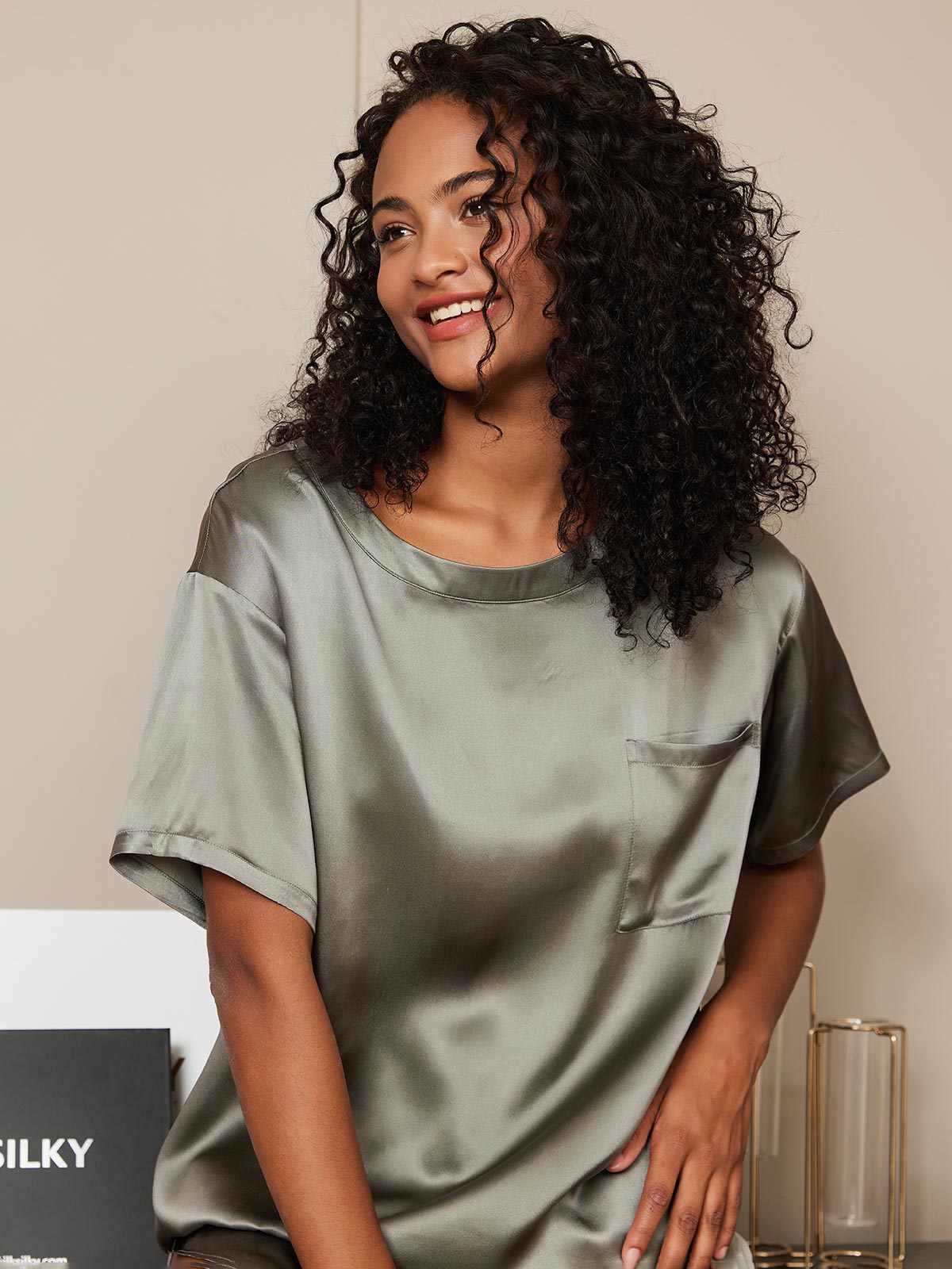 [Grayish Green] SilkSilky-UK Pure Silk Short Sleeve Round Neck Women's Pyjamas 003