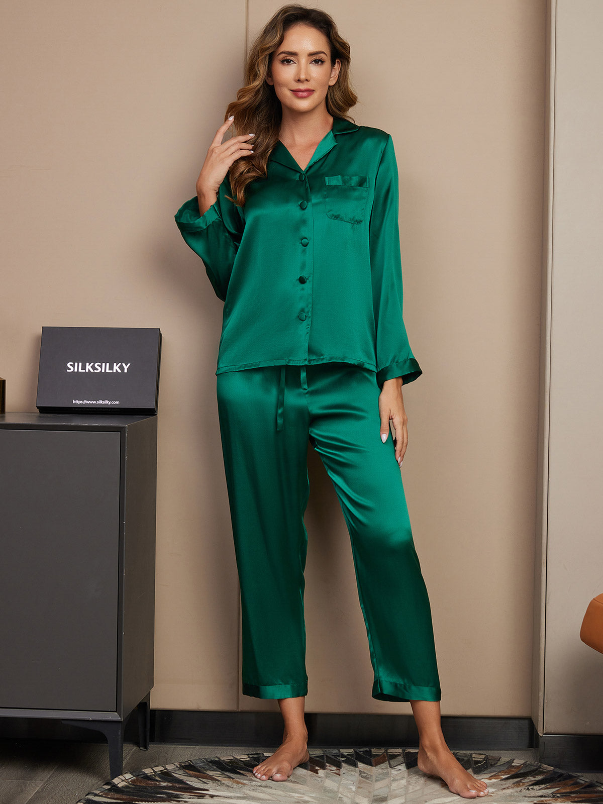 [Green] SilkSilky-UK Pure Silk Long Sleeve Lapel Women's Pyjamas 001