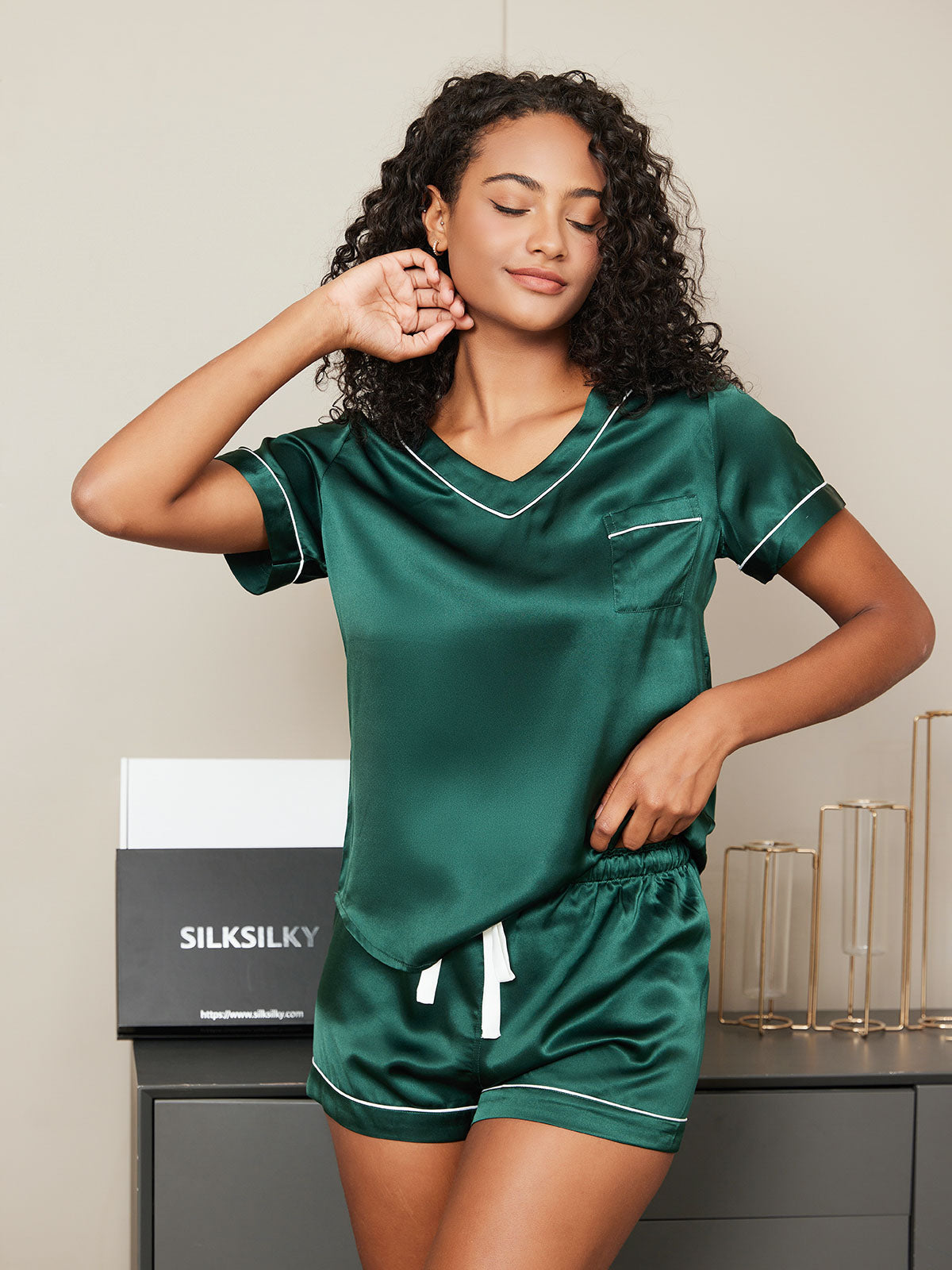 [Green] SilkSilky-UK Pure Silk Short Sleeve V Neck Women's Pyjamas 002