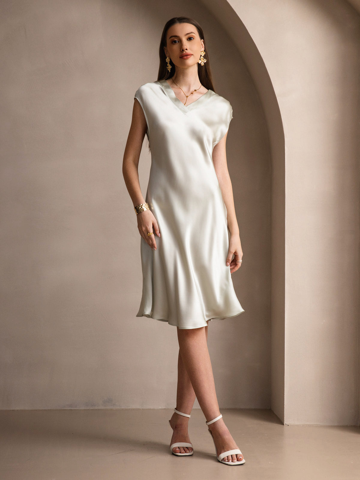 [Light Green] SilkSilky-UK Pure Silk Sleeveless V Neck Nightdress 006