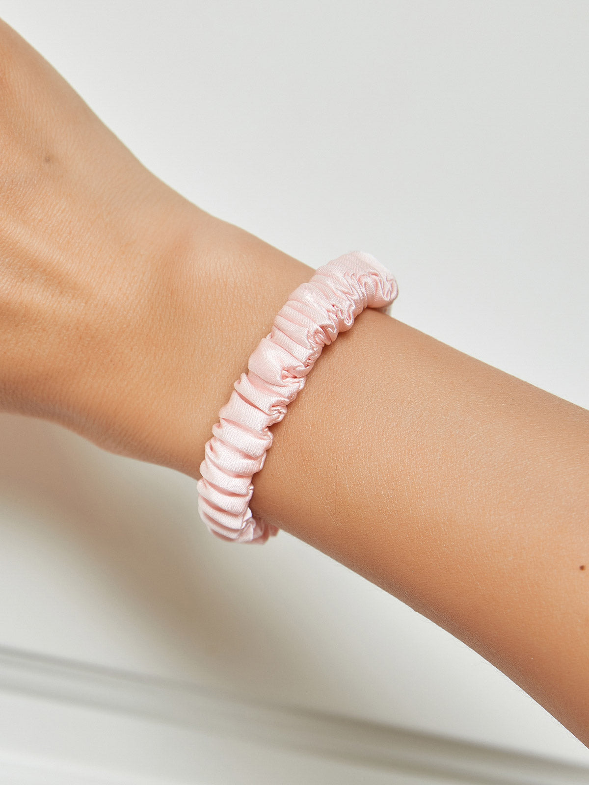 [Light Pink] SilkSilky-UK Scrunchie 001