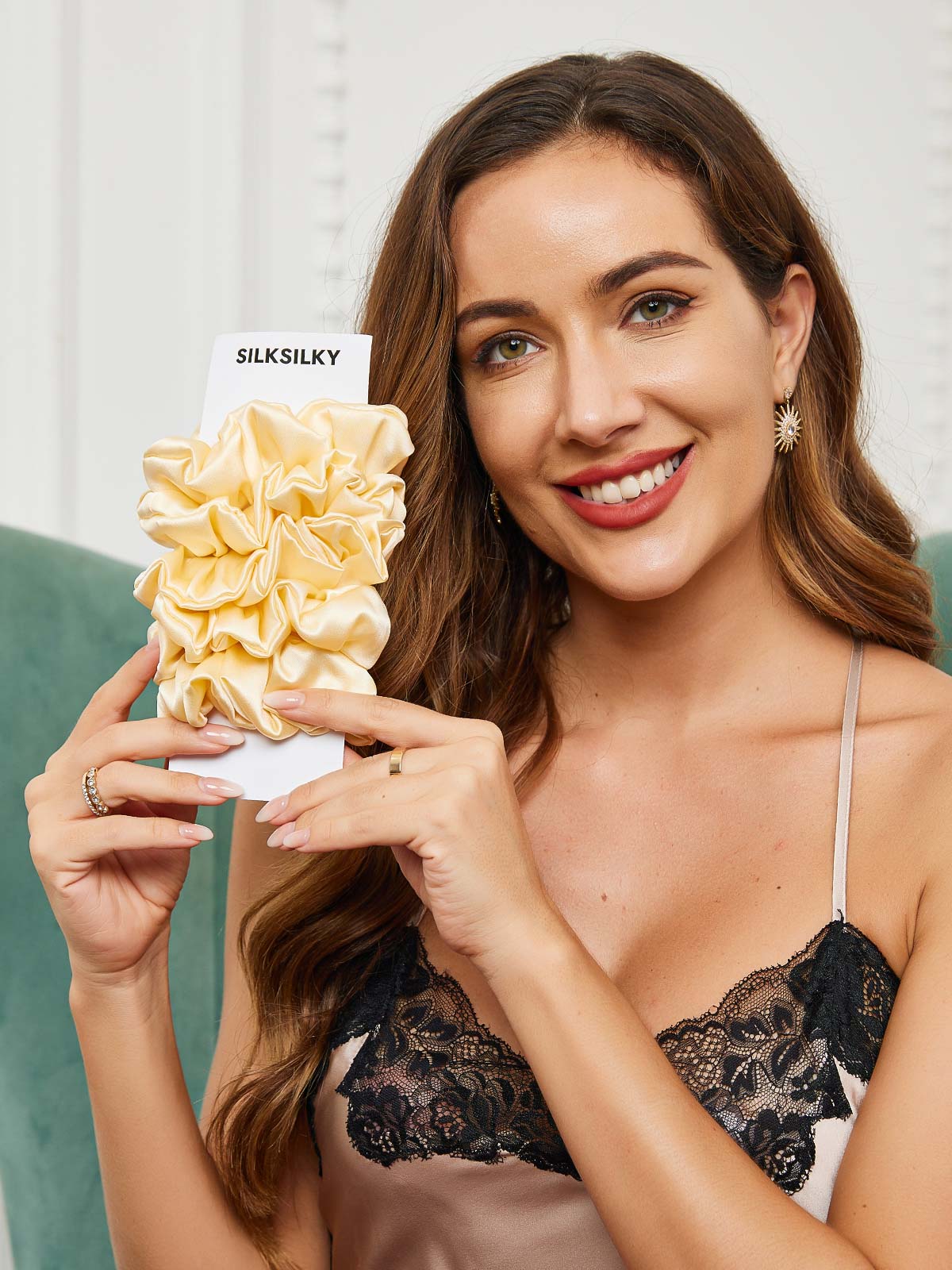 [Light Yellow] SilkSilky-UK 19Momme Pure Silk Scrunchie 001