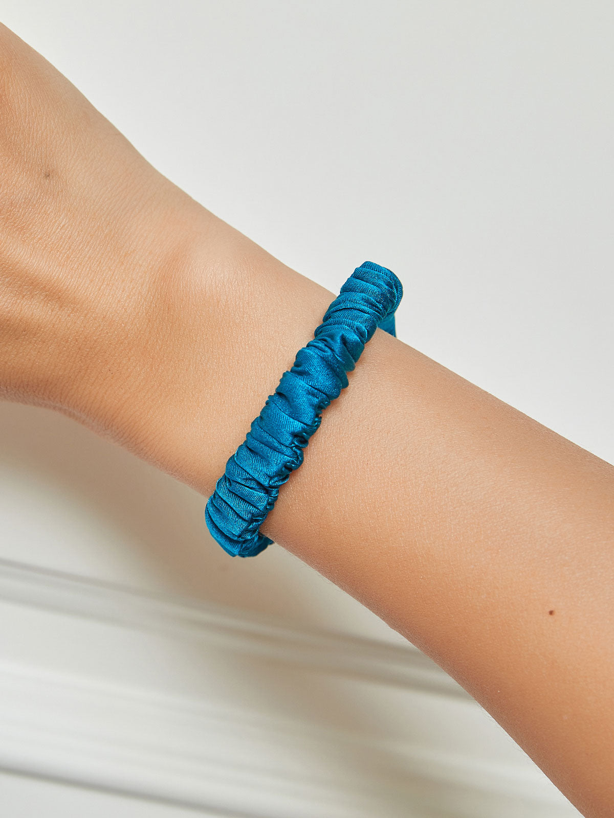 [Teal] SilkSilky-UK 19Momme Pure Silk Scrunchie 001