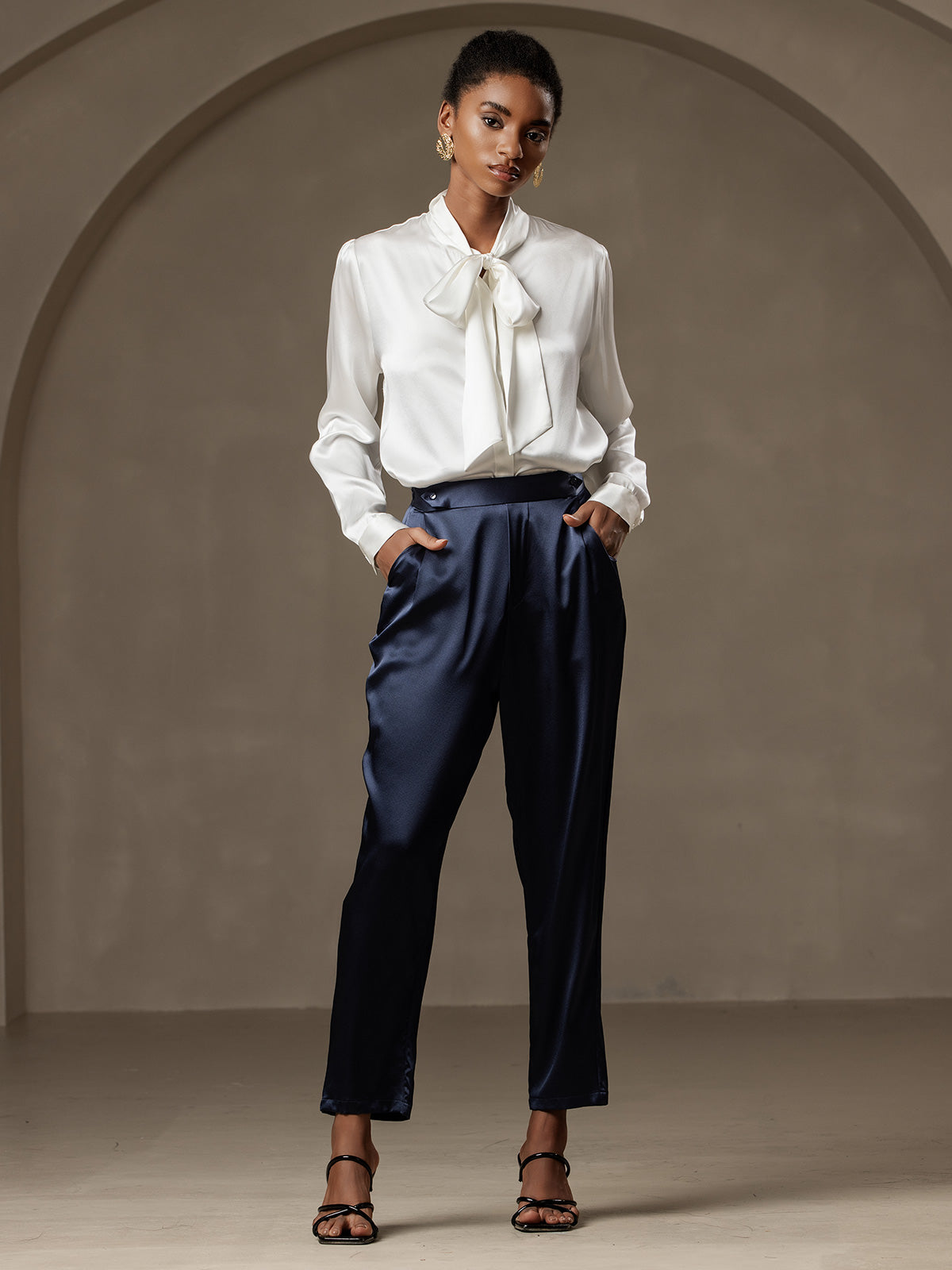[White] SilkSilky-UK 19Momme Silk Long Sleeve Tie Neck Women's Shirt 007