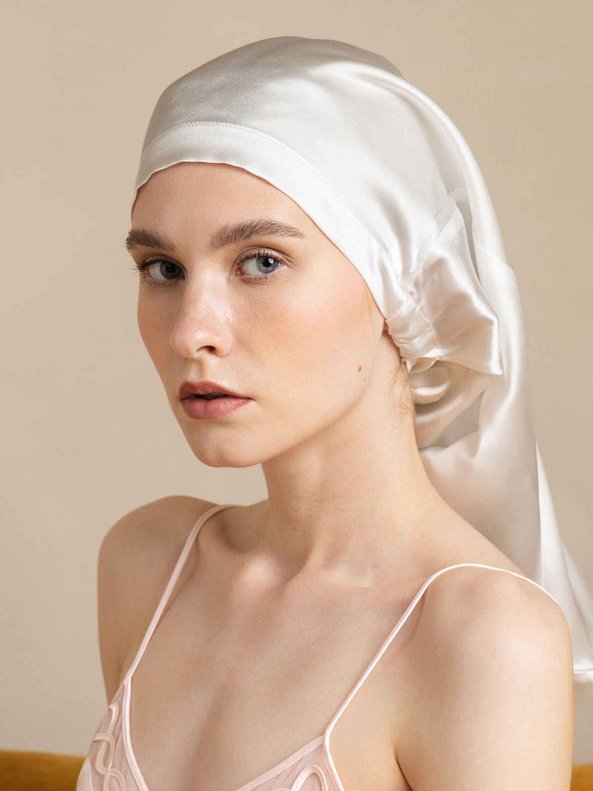 [White] SilkSilky-UK 19Momme Silk Sleep Cap 002