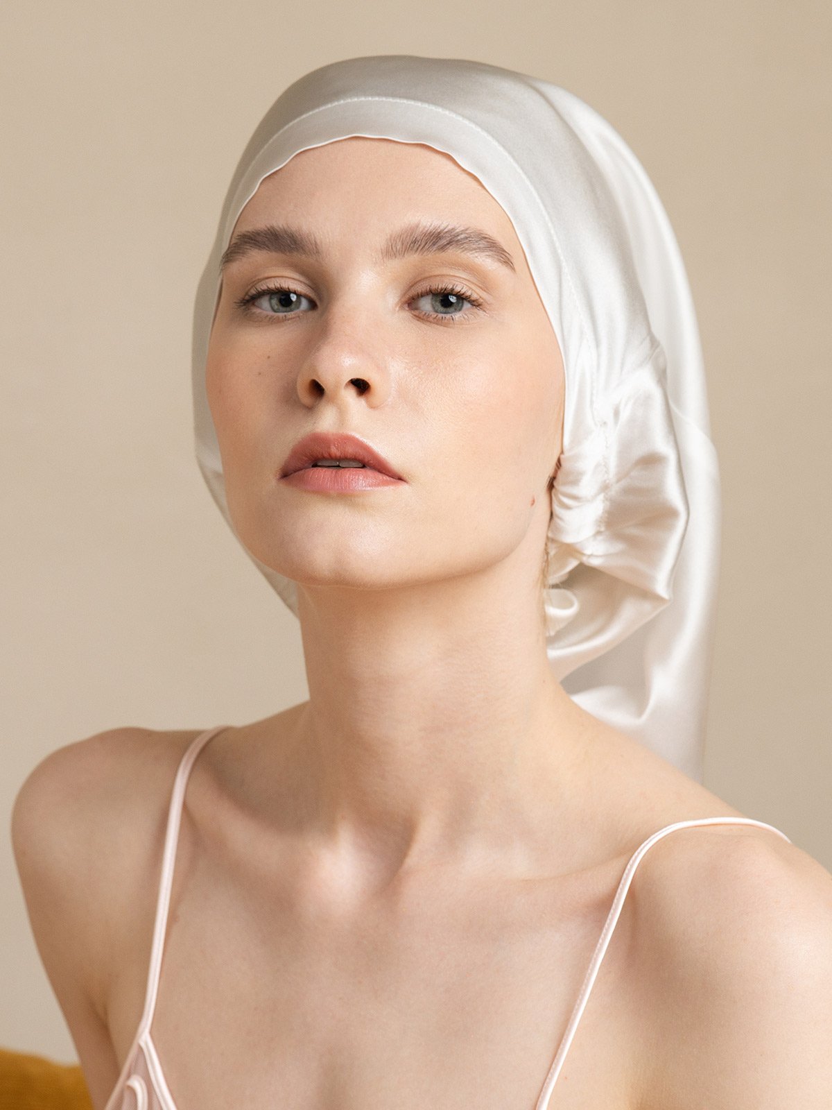 [White] SilkSilky-UK 19Momme Silk Sleep Cap 004