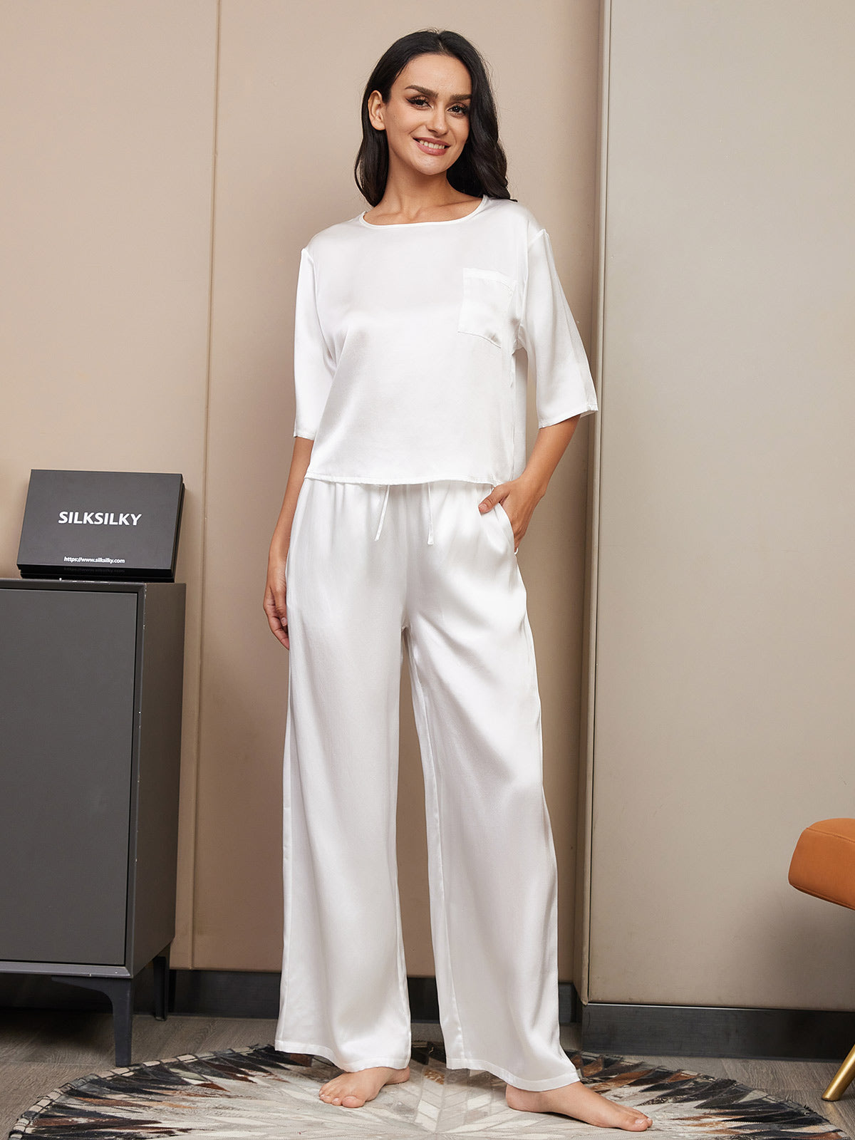 [White] SilkSilky-UK Pure Silk Round Neck Women's Pyjamas 001