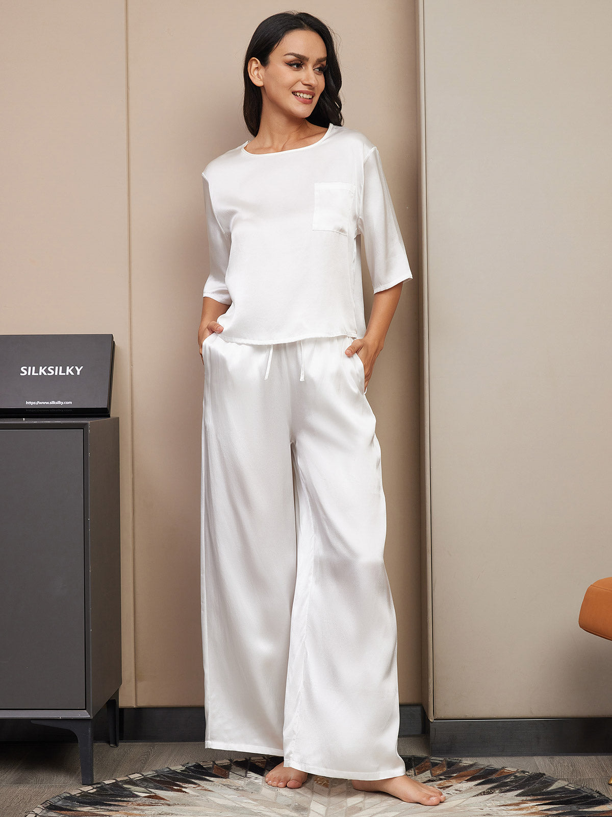 [White] SilkSilky-UK Pure Silk Round Neck Women's Pyjamas 003