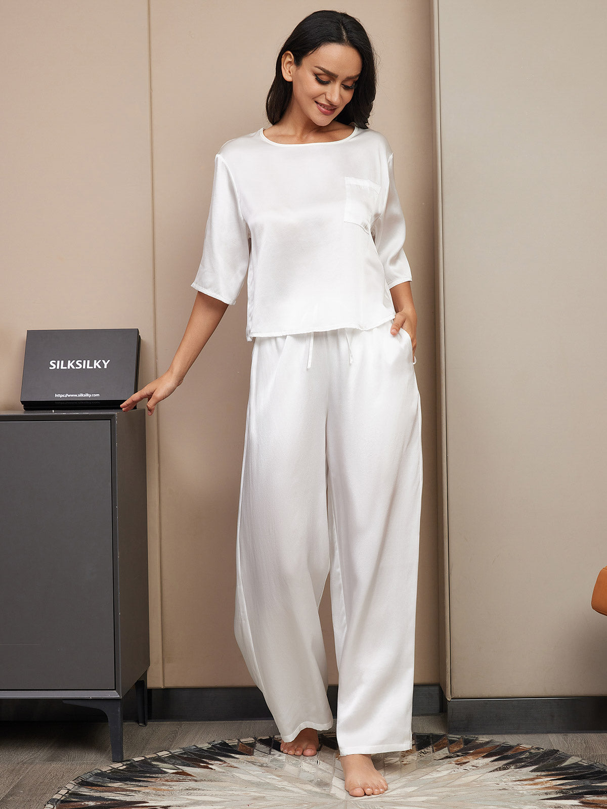 [White] SilkSilky-UK Pure Silk Round Neck Women's Pyjamas 005