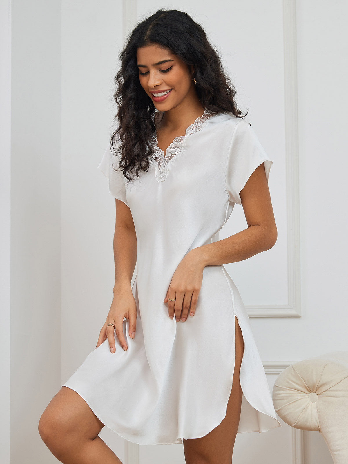 [White] SilkSilky-UK Pure Silk Short Sleeve Sweetheart Neck Nightdress 001