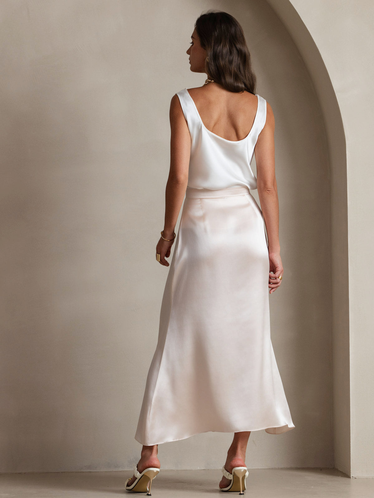 [White] SilkSilky-UK Pure Silk Sleeveless U Neck Camisole 004