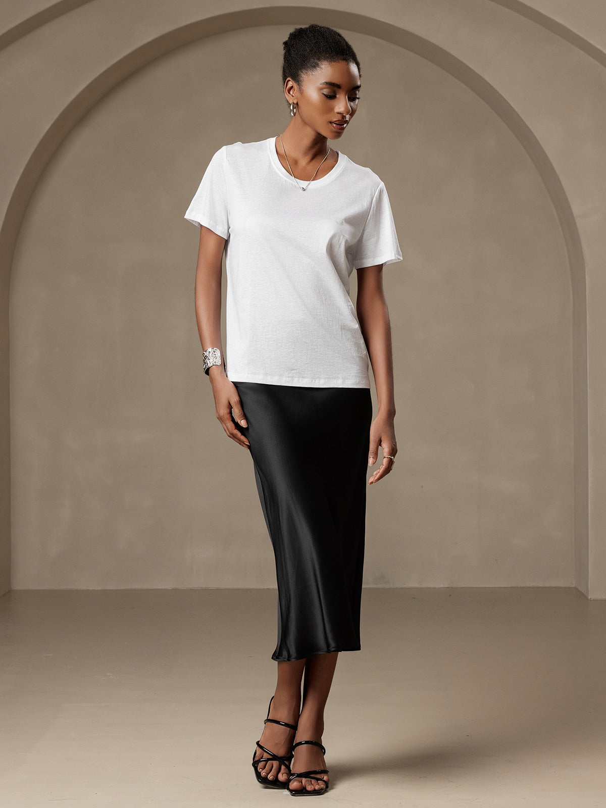 [White] SilkSilky-UK Silk Knitted Short Sleeve Round Neck Women's T-Shirt 003