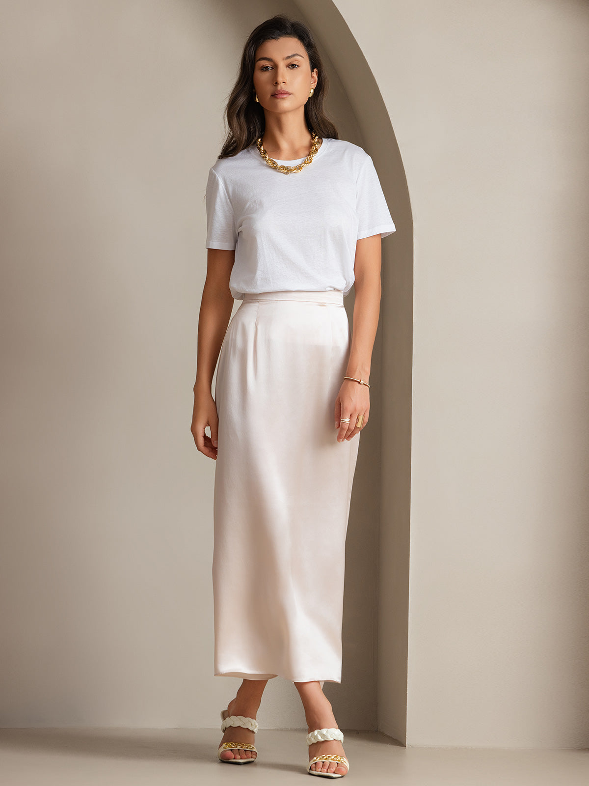 [White] SilkSilky-UK Silk Knitted Short Sleeve Round Neck Women's T-Shirt 006