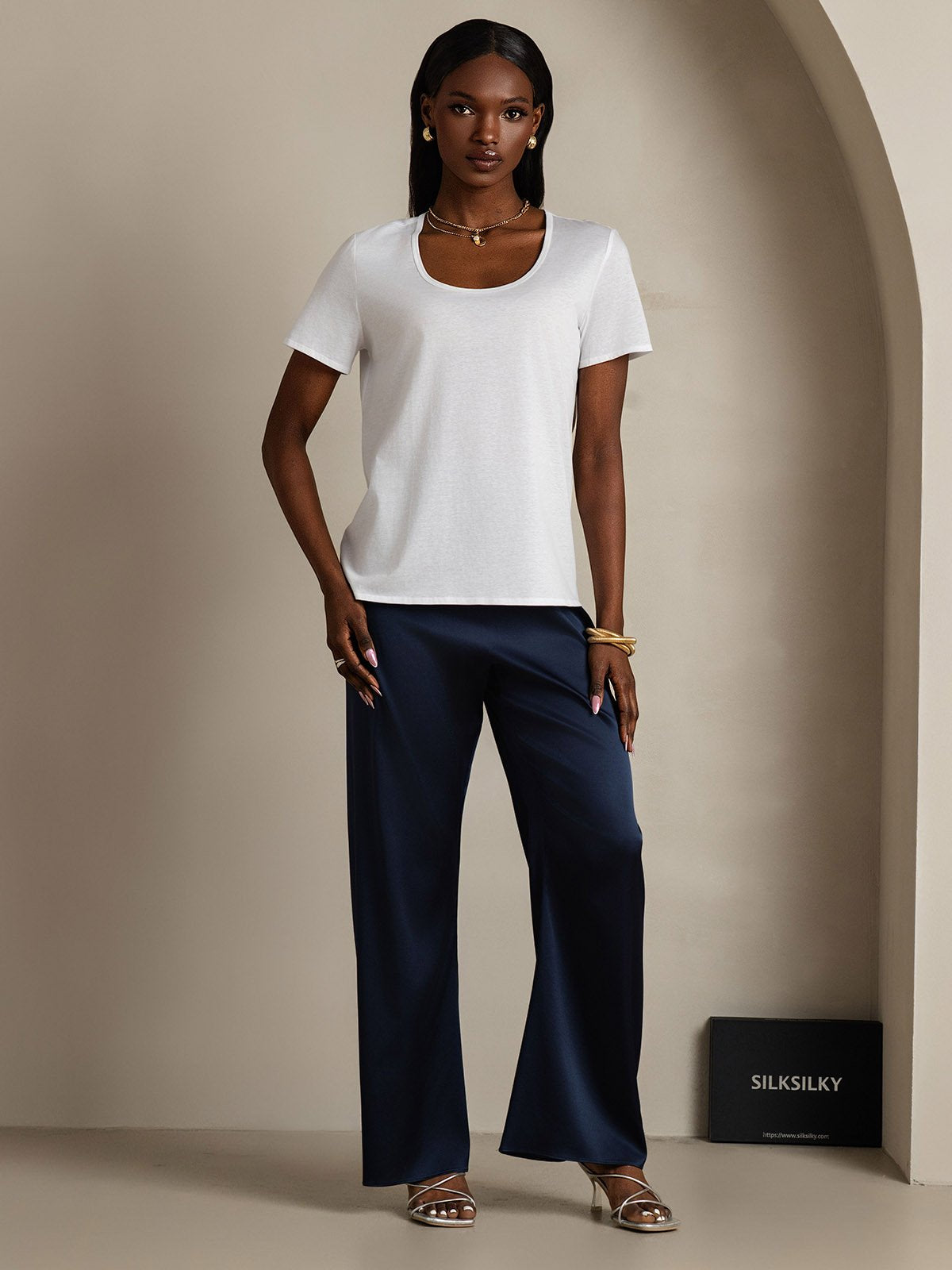 [White] SilkSilky-UK Silk Short Sleeve U Neck Women's T-Shirt 005