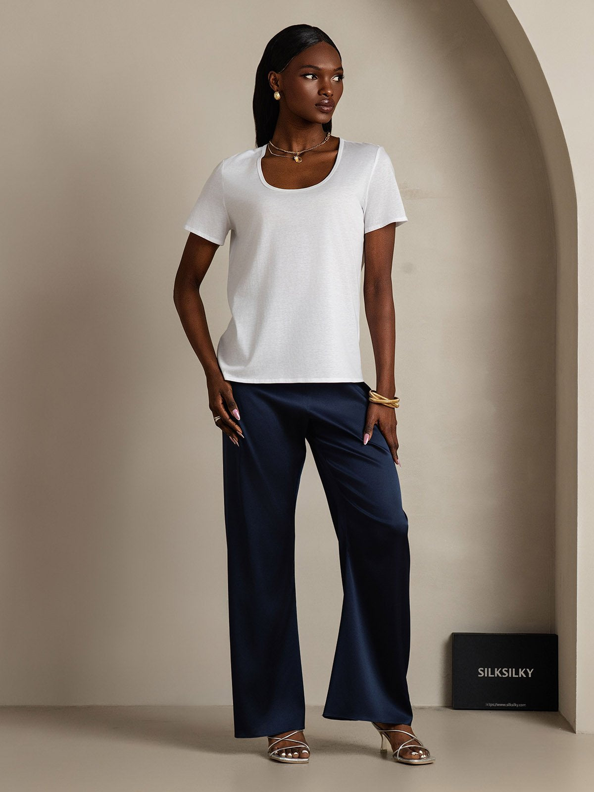 [White] SilkSilky-UK Silk Short Sleeve U Neck Women's T-Shirt 006