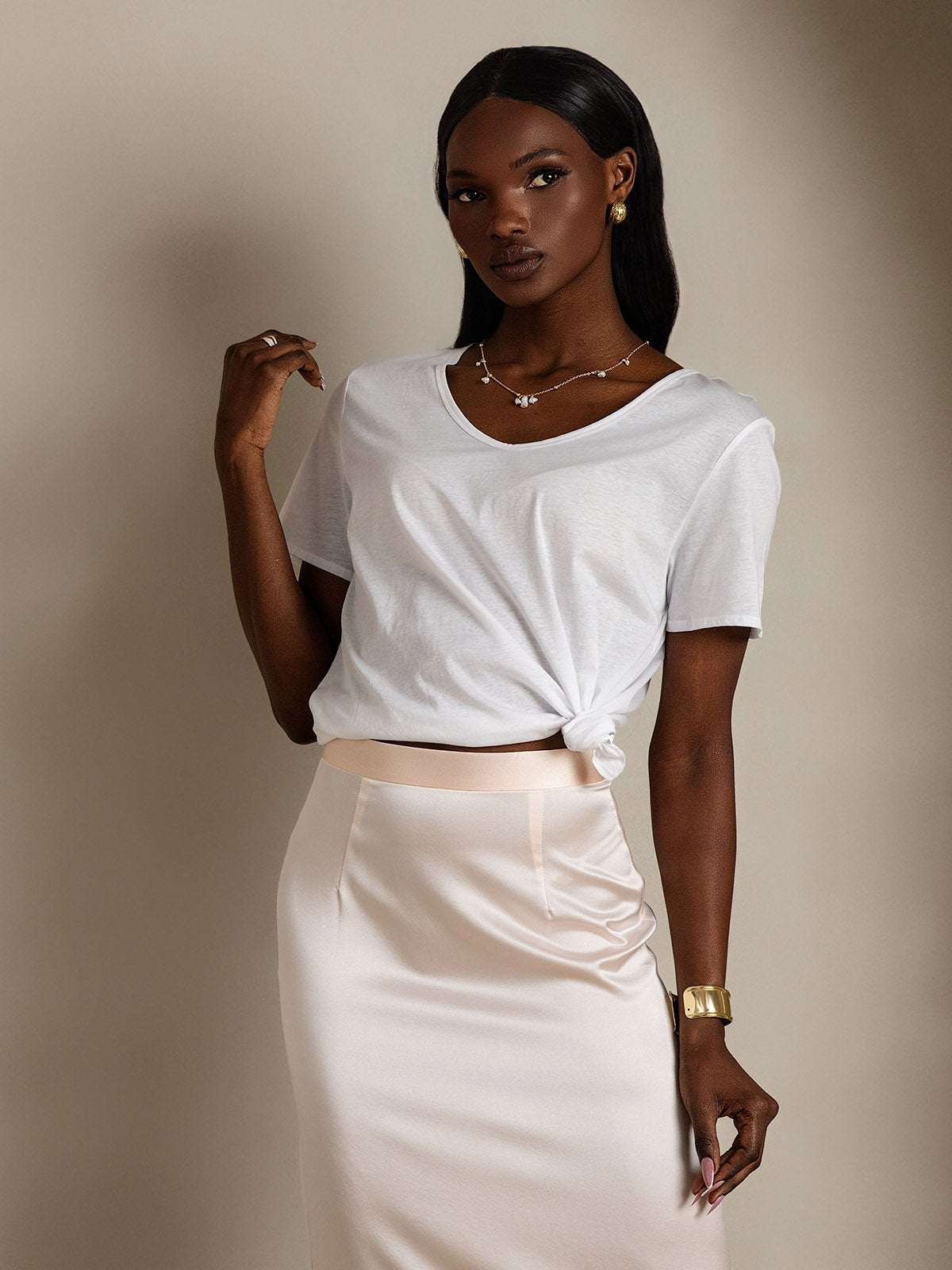 [White] SilkSilky-UK Silk Short Sleeve V Neck Women's T-Shirt 004