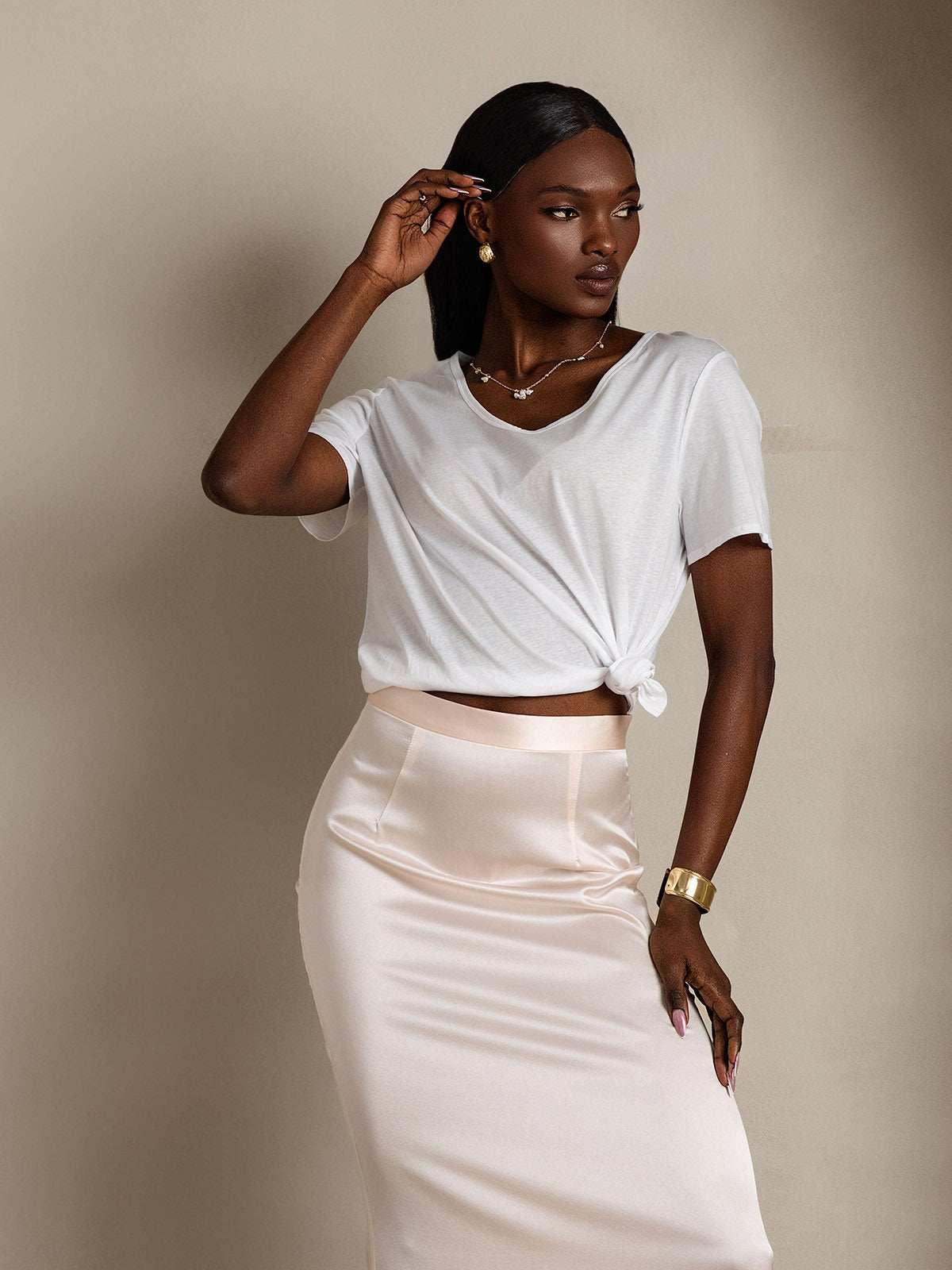 [White] SilkSilky-UK Silk Short Sleeve V Neck Women's T-Shirt 005