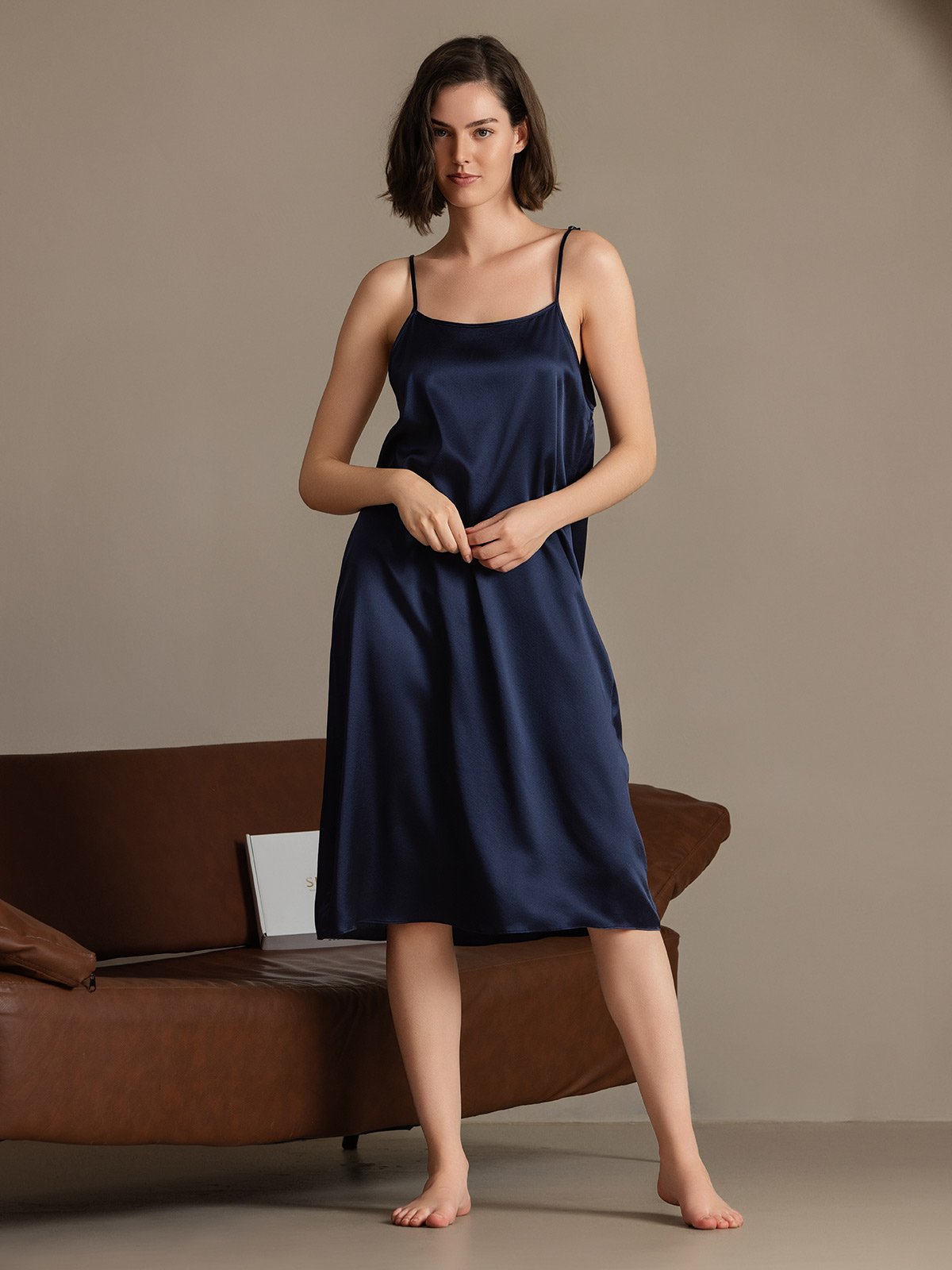 SilkSilky-UK 19Momme Silk Sleeveless Dress DarkBlue 006