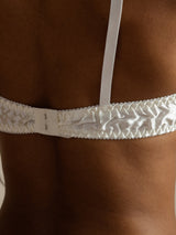 [White] SilkSilky-UK Bra 006