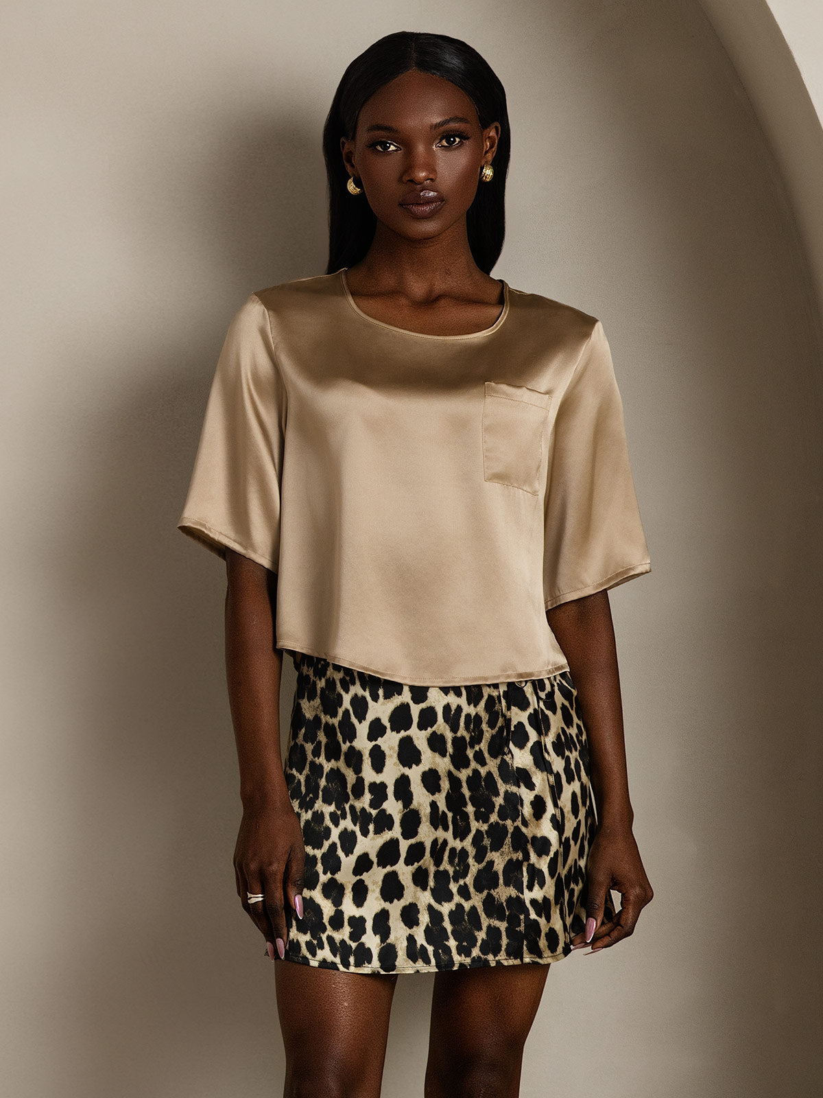 SilkSilky-UK Pure Silk Half Sleeve Boat Neck Women's T-Shirt Champagne 005