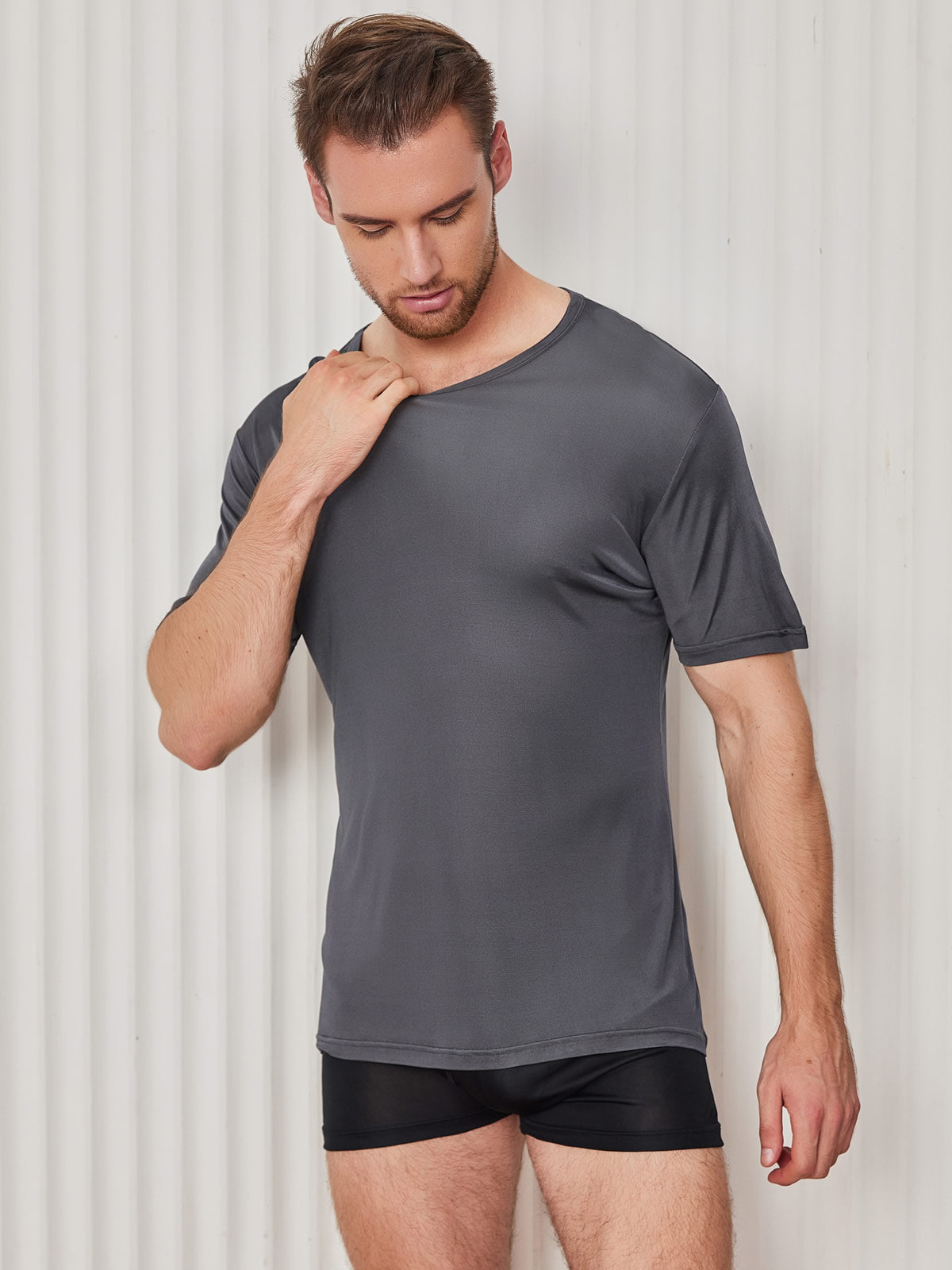 SilkSilky-UK-Silk-Knitted-Short-Sleeve-Round-Neck-Men's-T-Shirt-Dark-Gray-003