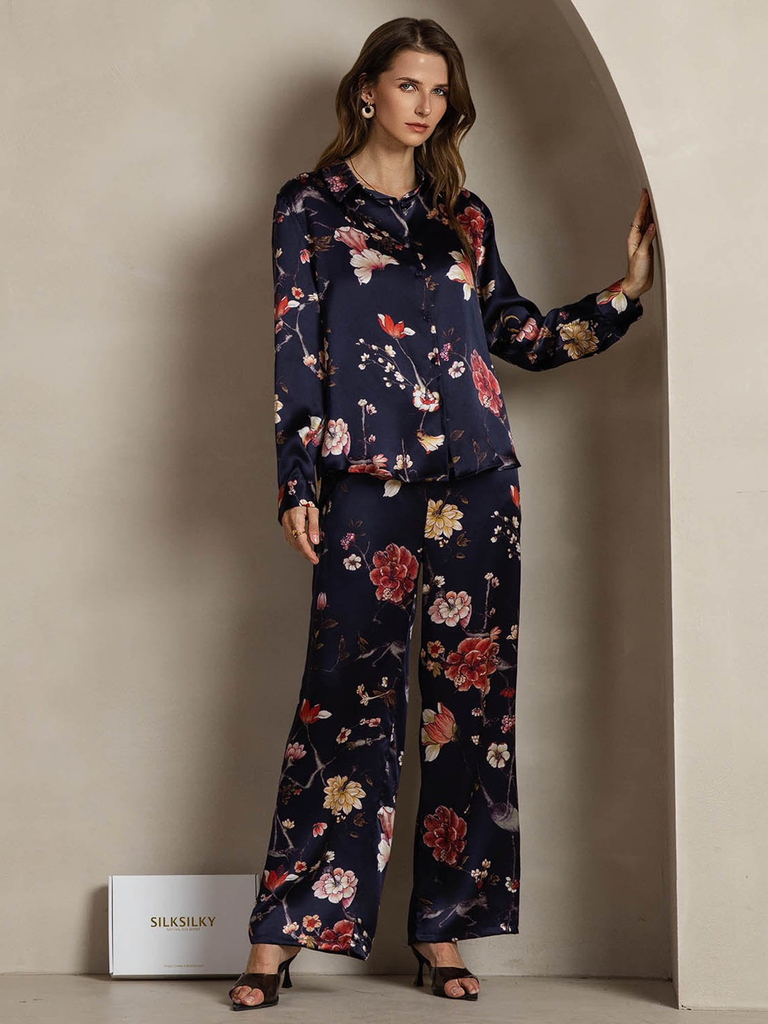 [NavyFloral] SilkSilky-UK 19Momme Silk Collar Women''s Outfit Sets 003
