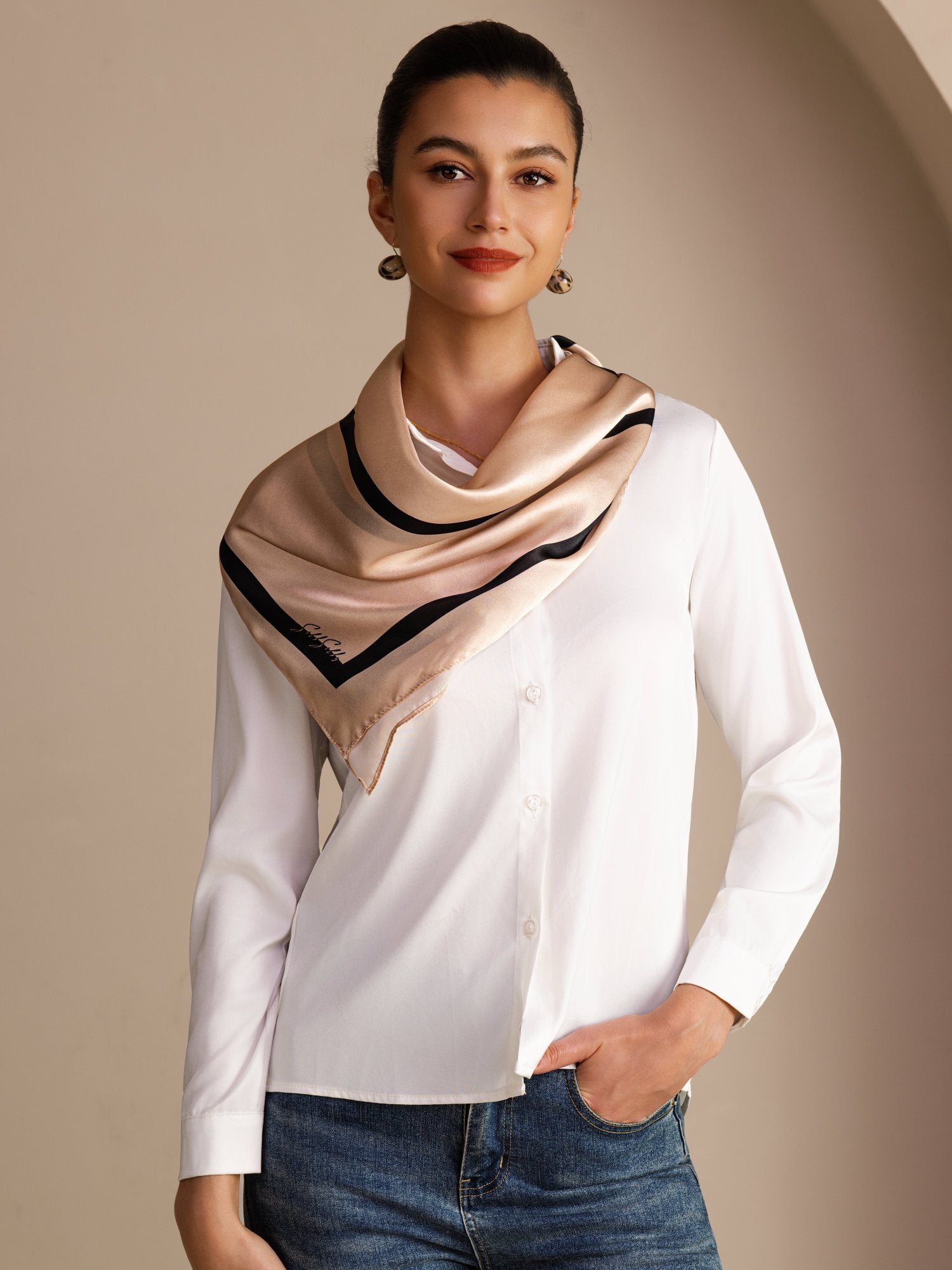 [Beige Square] SilkSilky-UK Scarf 002