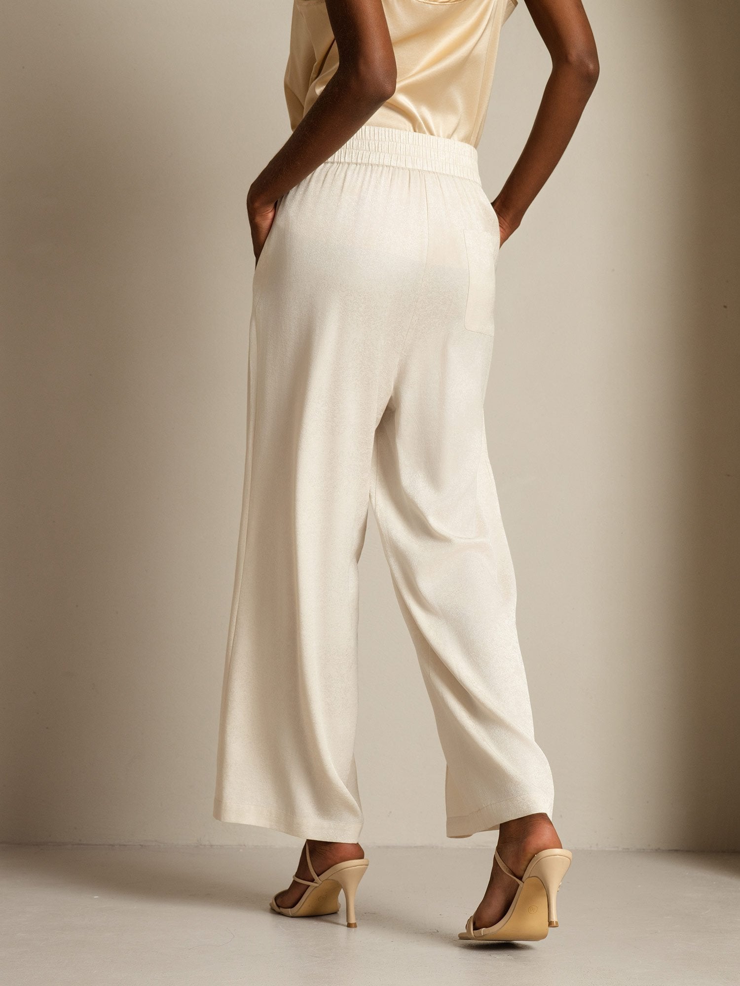 [Beige] SilkSilky-UK 22Momme Silk Womens Pants 002